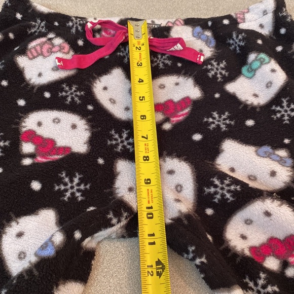 Hello Kitty - fluffy  holiday pajama pants. Size L (girls) - Picture 8 of 9